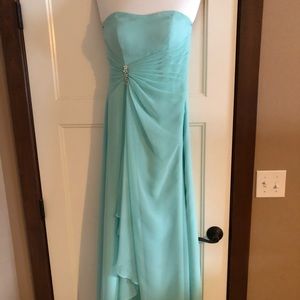 Mori Lee Bridesmaid Dress size 4